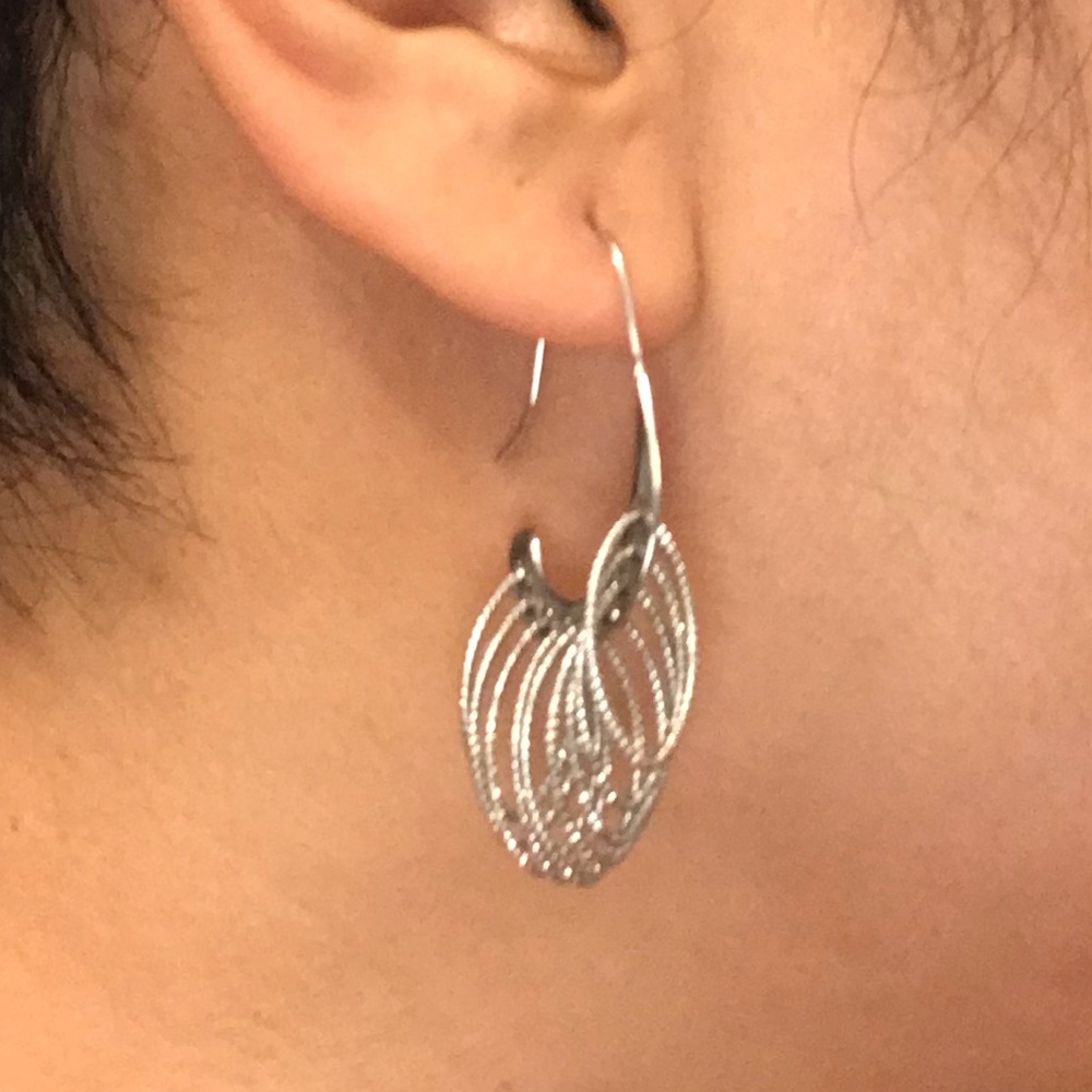 Fun dangle earrings - Picture 4 of 4